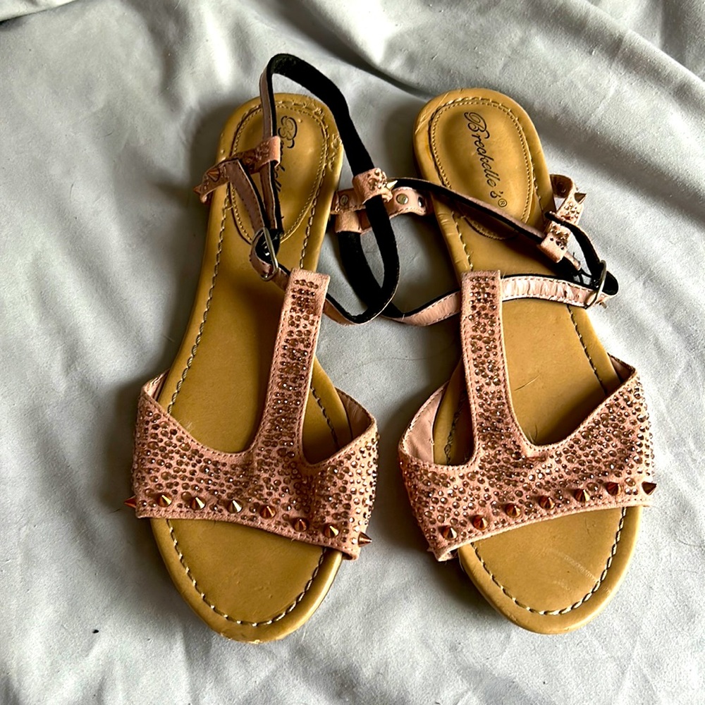 Women’s sandals